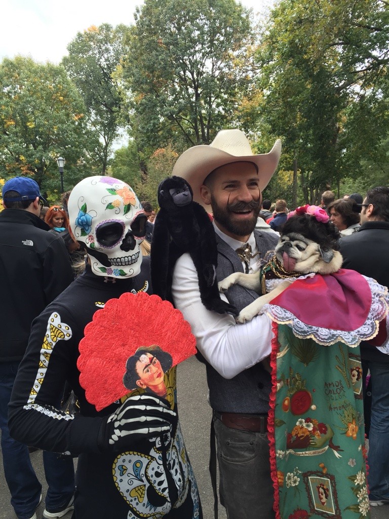 Halloween dog parade4