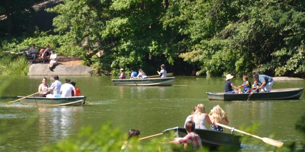 central park louer une barque faire du bateau a central park que faire a central park visiter central park ou manger a central park velo barque zoo musee visiter new york en francais visiter new york en famille blog bonnes adresses newyorkoffroad