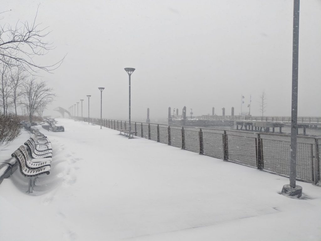 jour de tempête de neige à NYC en pleine saison hivernale - Retrouvez nos conseils sur le blog de New York Off Road, visites guidées en français de la Grosse Pomme