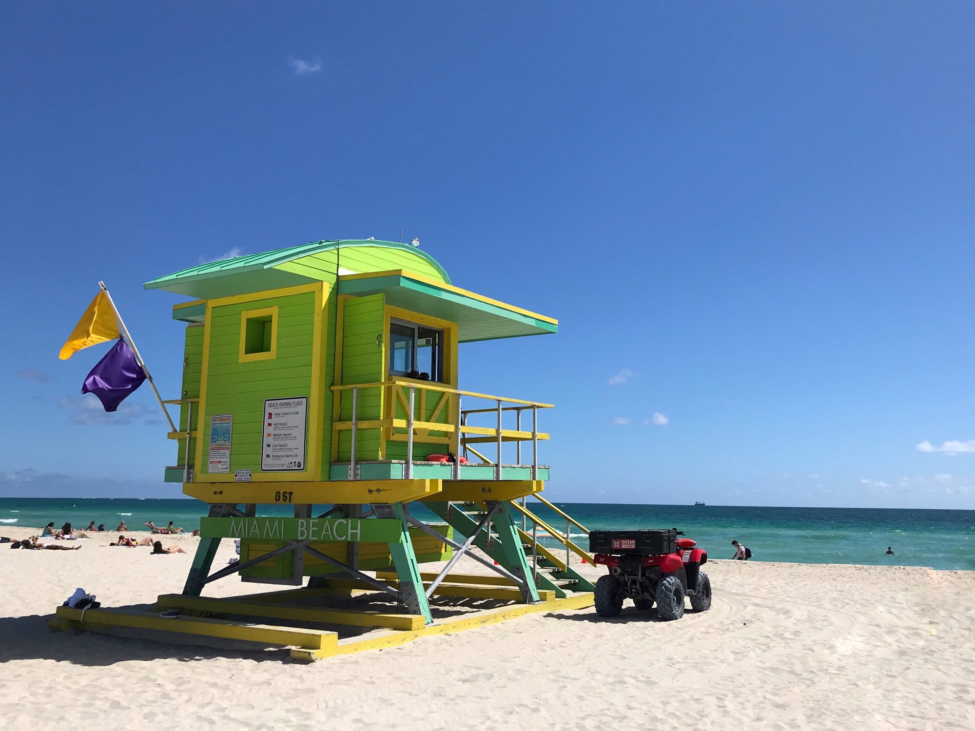 journée à Miami lifeguard tower miami beach south beach cabane de sauveteurs océan drive visiter miami en 1 journée escale à miami l'essentiel de Miami en 1 jour visiter miami en francais visite guidée de Miami bons plans à Miami miami off road