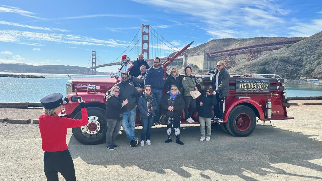 camion-de-Pompier-vintage-San-Francisco-off-road