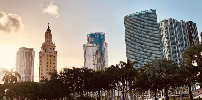 Brickell, quartier financier, et Downtown, quartier de bureaux majoritairement, ont bien des choses à offrir. Pour ne pas passer à côté des musées, centre commerciaux et autres bars, suivez les conseils de nos guides !